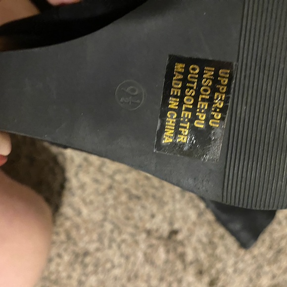 Black Boots - Picture 2 of 3